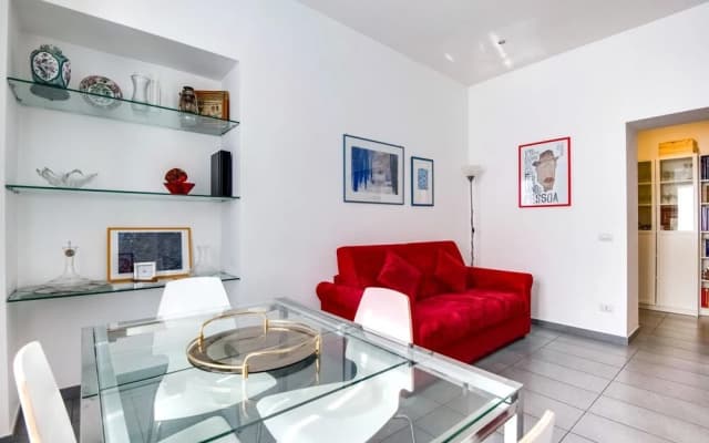 Charming 2 Beds Flat in a Great Area - photo 5
