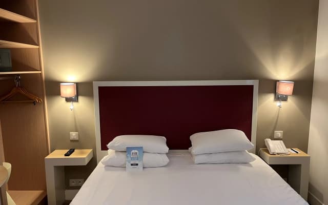 Kyriad Paris 18 - Porte de Clignancourt - Montmartre - photo 3