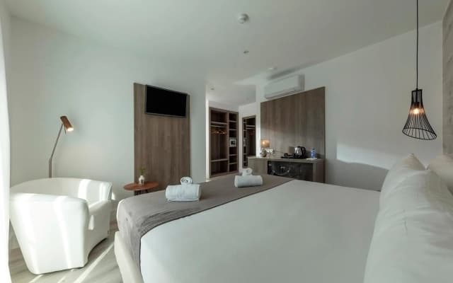 Hotel Oasis - photo 4
