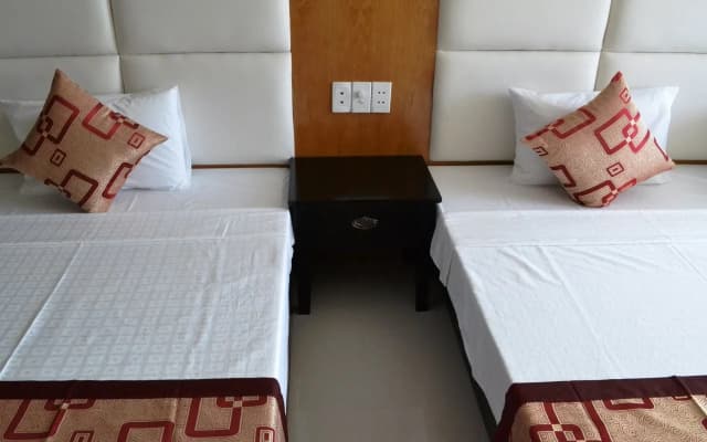 Seaside Tuan Chau Hotel - photo 2