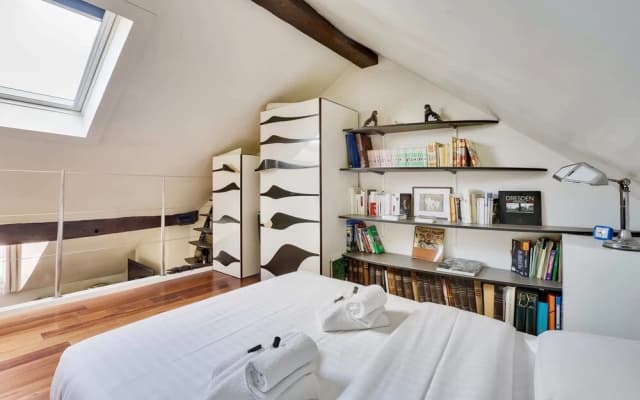 Duplex Apartment Marais - photo 2
