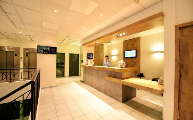 ibis budget Nice Aeroport Promenade des Anglais - photo 2