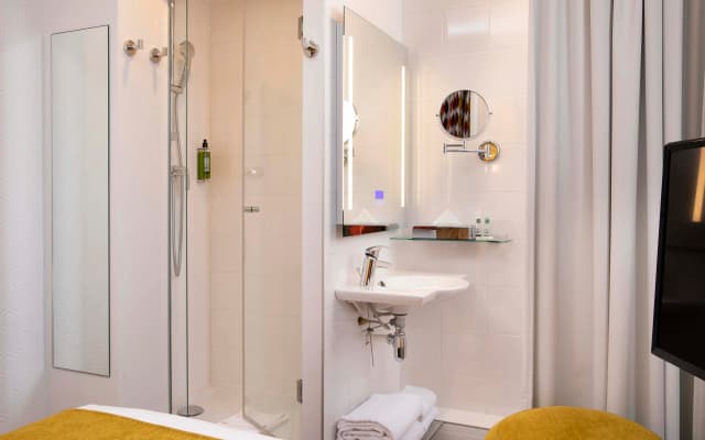 Hôtel Locomo - Gare de Lyon Bastille - photo 3