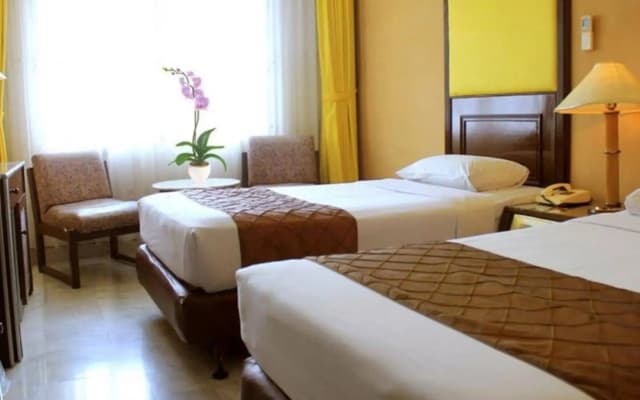 Johns Pardede International Hotel - photo 5