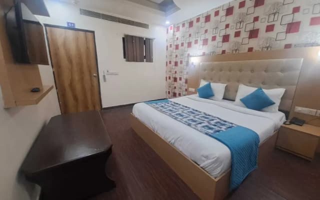 Hotel Diamond Airport - photo 5