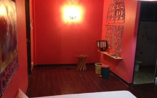 Yellow house(Furtune Inn) - photo 5