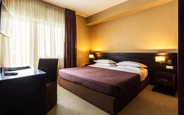Hotel Petit Palais - photo 3