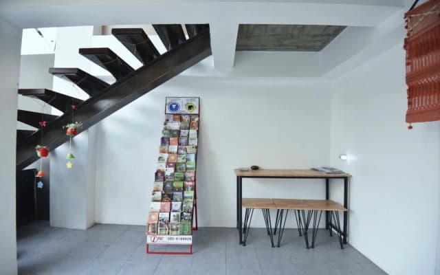 V House - photo 2