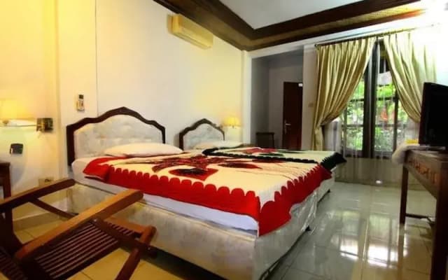 Pendawa Gapura Hotel Kuta - photo 5