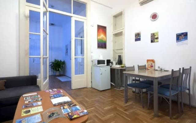 2Night Hostel - photo 3