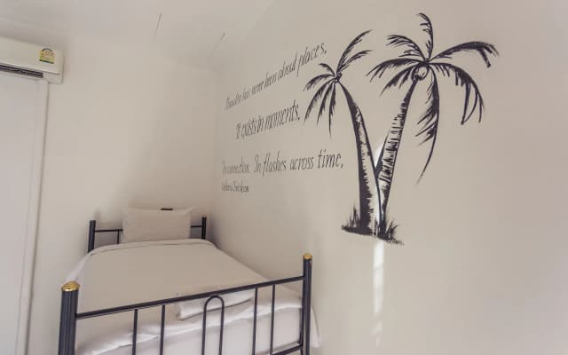 Paradise Beach Backpackers Hostel - photo 5