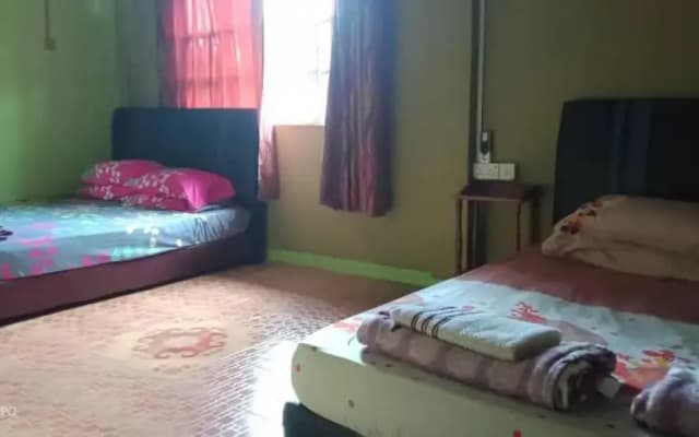 Tempasuk Homestay - photo 4