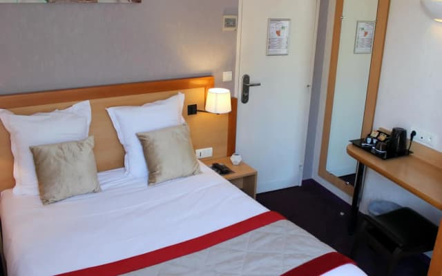 Hotel du Chemin Vert Paris - photo 4