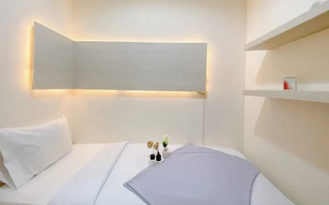 Wonderful And Homey 2Br Apartment At Menteng Park - photo 2
