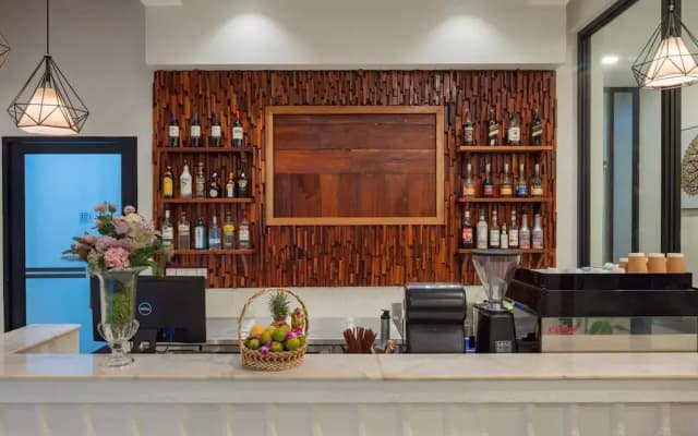 Homewood Hotel - photo 2