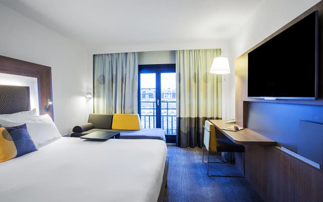 Novotel Paris Les Halles Hotel - photo 3