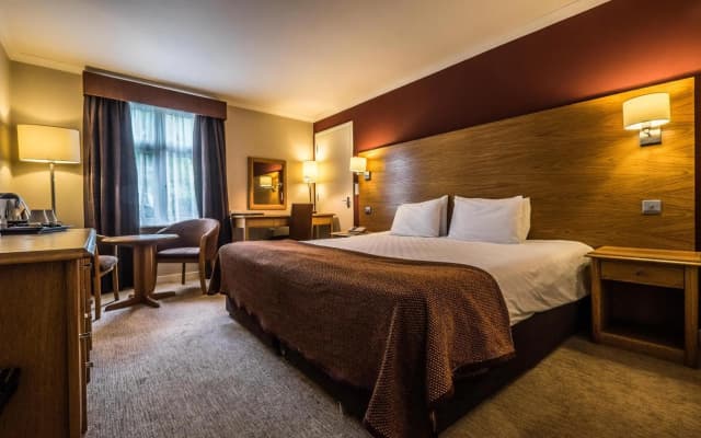 The Bridge Hotel Greenford - photo 3