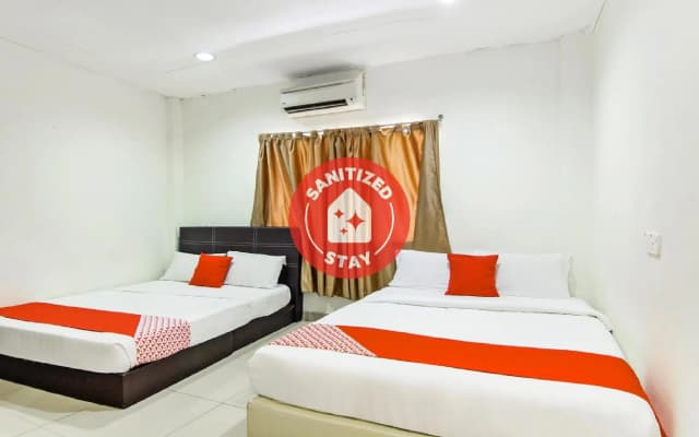304 Zero Hour Hotel - photo 3