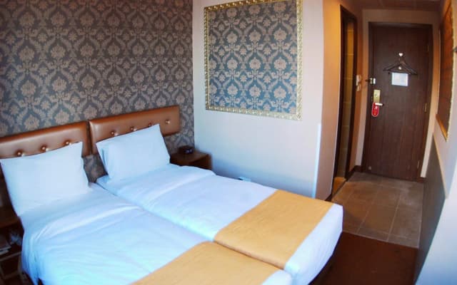 Best Western Hotel Causeway Bay - photo 4