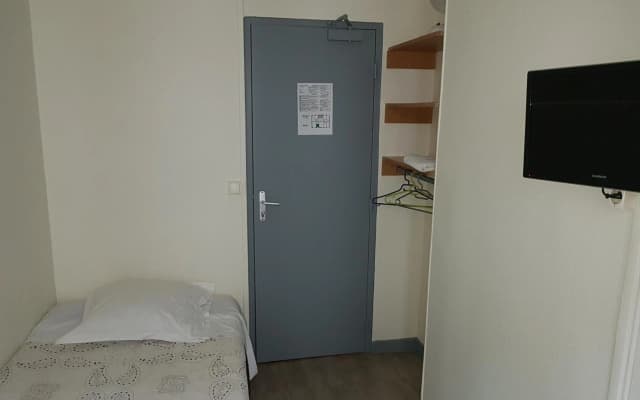 Au Royal Mad Hotel - photo 2