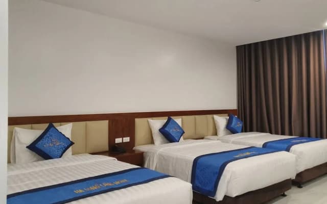 Ha Long Land Hotel - photo 2
