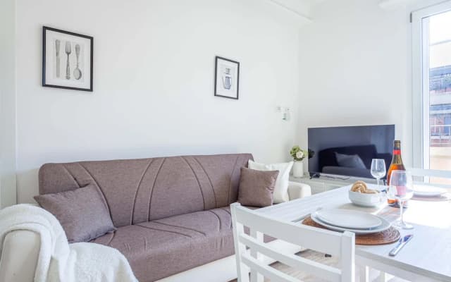 JOIVY Sublime Flat W/Balcony - photo 5