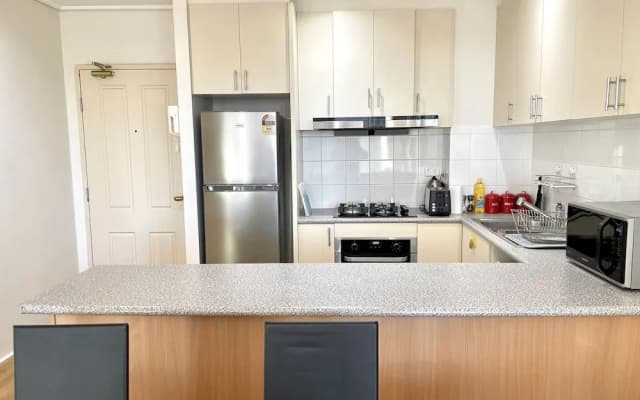 Readyset Apartments at Dockside - photo 2