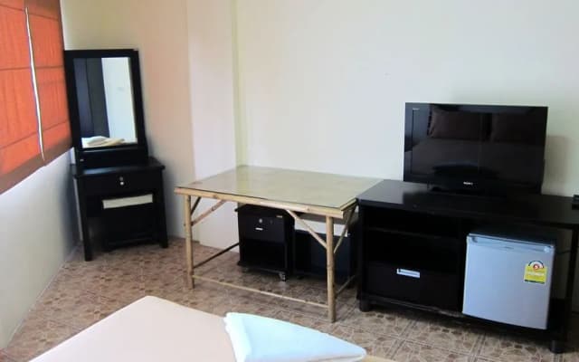 Samal Guesthouse - photo 4