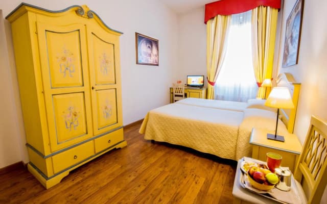 Hotel Vasari - photo 4