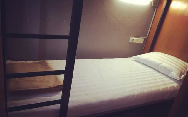 2230 Hostel - photo 4
