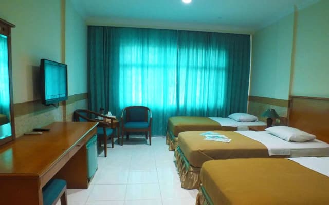 Hotel Puri Kwitang - photo 2