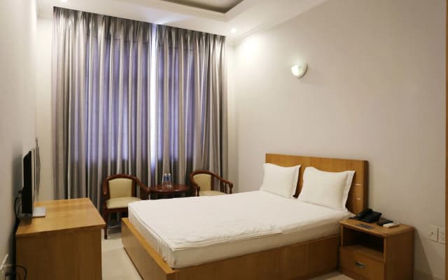 Bin Bin Hotel 2 - Near Him Lam D7 - photo 5