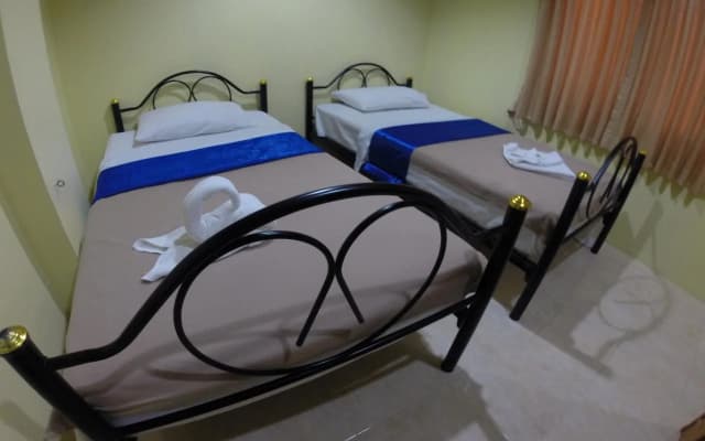 Neptune's Guesthouse - photo 3