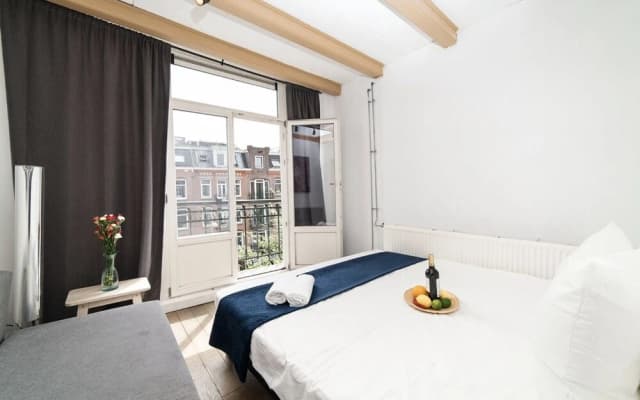 Zeeburg Flower Apartment - photo 3