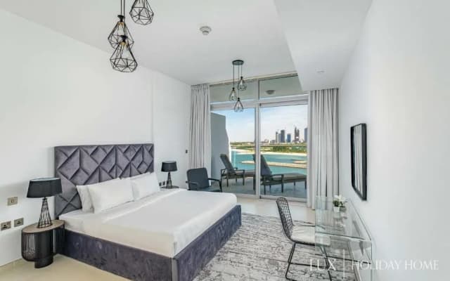 LUX - Opulent Island Suite Burj Khalifa View 1 - photo 4