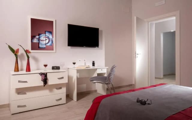 Montebello - Rooms - photo 5