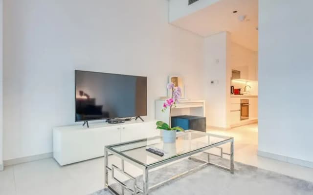 Luxury Studio w Burj Khalifa Vw in Business Bay - photo 2