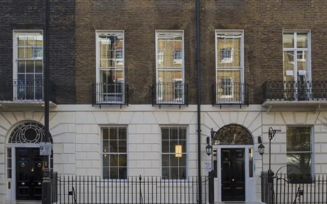 The Z Hotel at Gloucester Place - photo 3