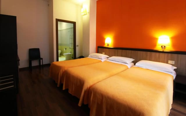 Lux Hotel Durante - photo 3