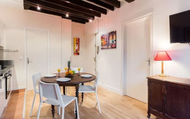 Temple - Le Marais Apartment - photo 5