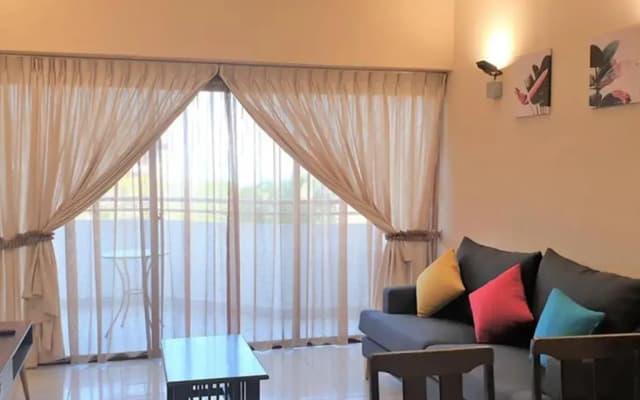 PoolView Resort Batu Ferringhi 502 - 2 Rooms - photo 3