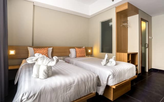 Maple Hotel Jakarta - photo 5