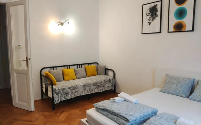 Mariahilfer Apartment - photo 2