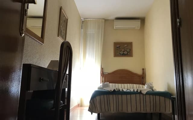 Hostal Internacional - photo 4