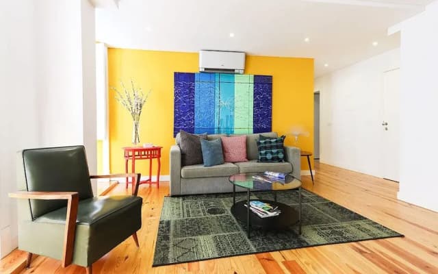 JOIVY Spacious & elegant 1-bed flat, moments from Avenida station - photo 3