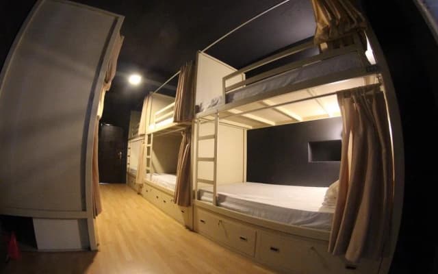 Bangkok W18 Hostel - photo 2