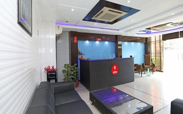 Fabhotel Cameron - photo 2