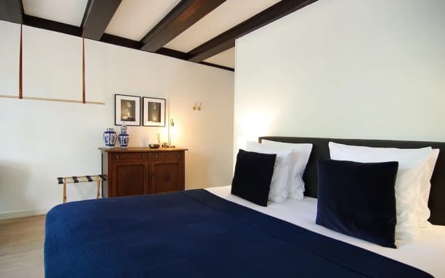 1637 Historic Canal View Suites - photo 2