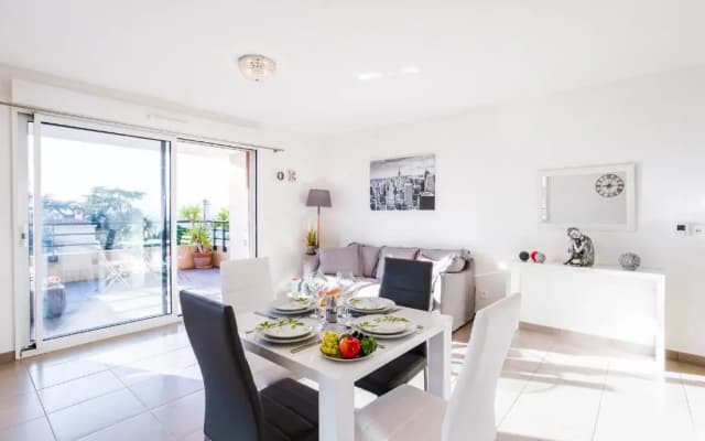 DOMAINE DES ROSES II AP4256 By Riviera Holiday Hom - photo 2