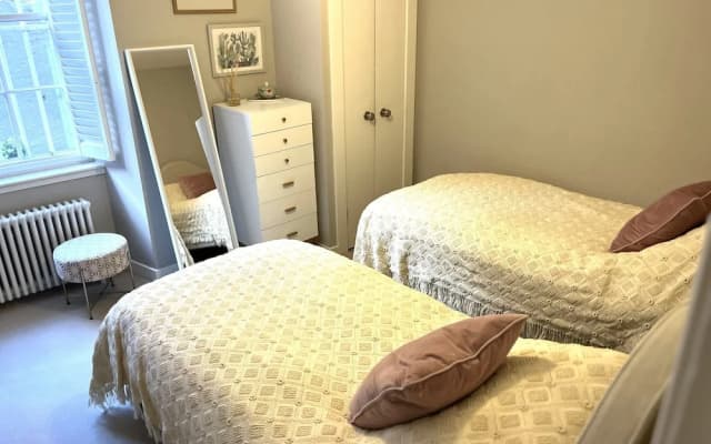 JOIVY Vibrant City Centre 2-bed Apt. - photo 2